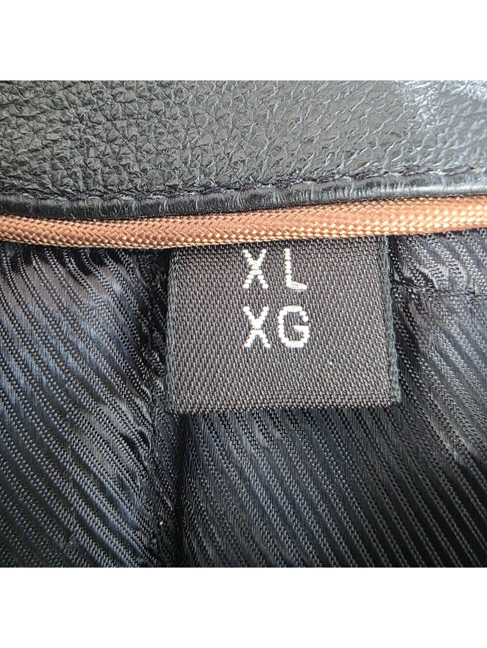 NWOT - Perfect condition, St. John's Bay authentic leather jacket - Picture 7 of 9
